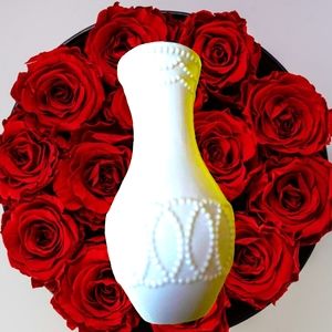 Porcelain Vase, Lenox 24 KT Gold Trim With Beaded Design Vase 7 1/2 inch, Ivory